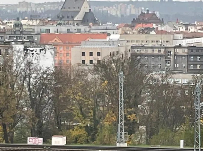 Sky 506 アパート *